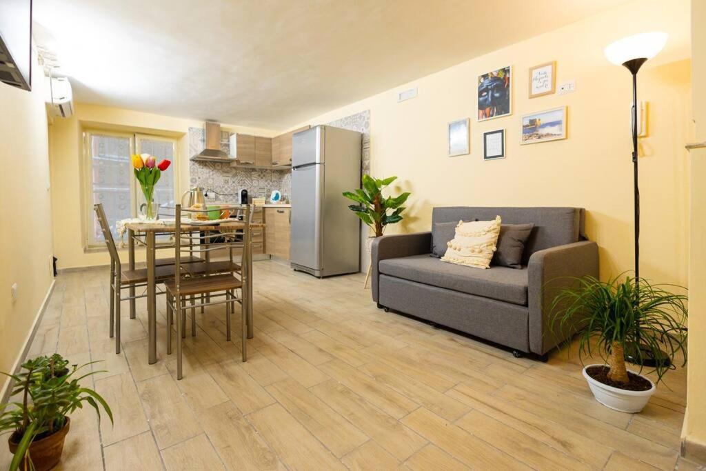 Lucon House Apartment เนเปิลส์ ภายนอก รูปภาพ
